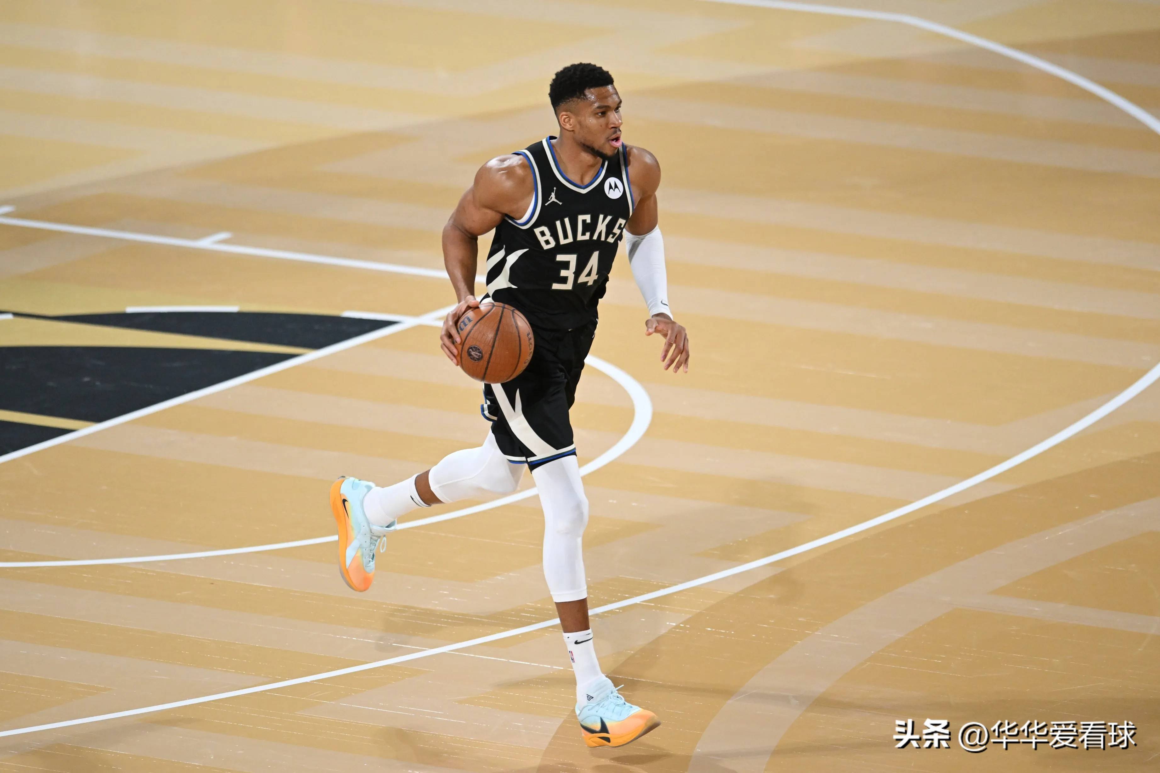 雷火电竞官网-包含雄鹿外线火力全开，轻取对手取得连胜的词条