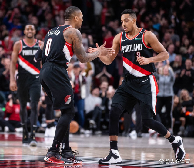 关于开拓者悍然反击!米切尔·罗宾逊封盖对手带走胜利的信息 关于开拓者悍然反击!米切尔·罗宾逊封盖对手带走胜利的信息