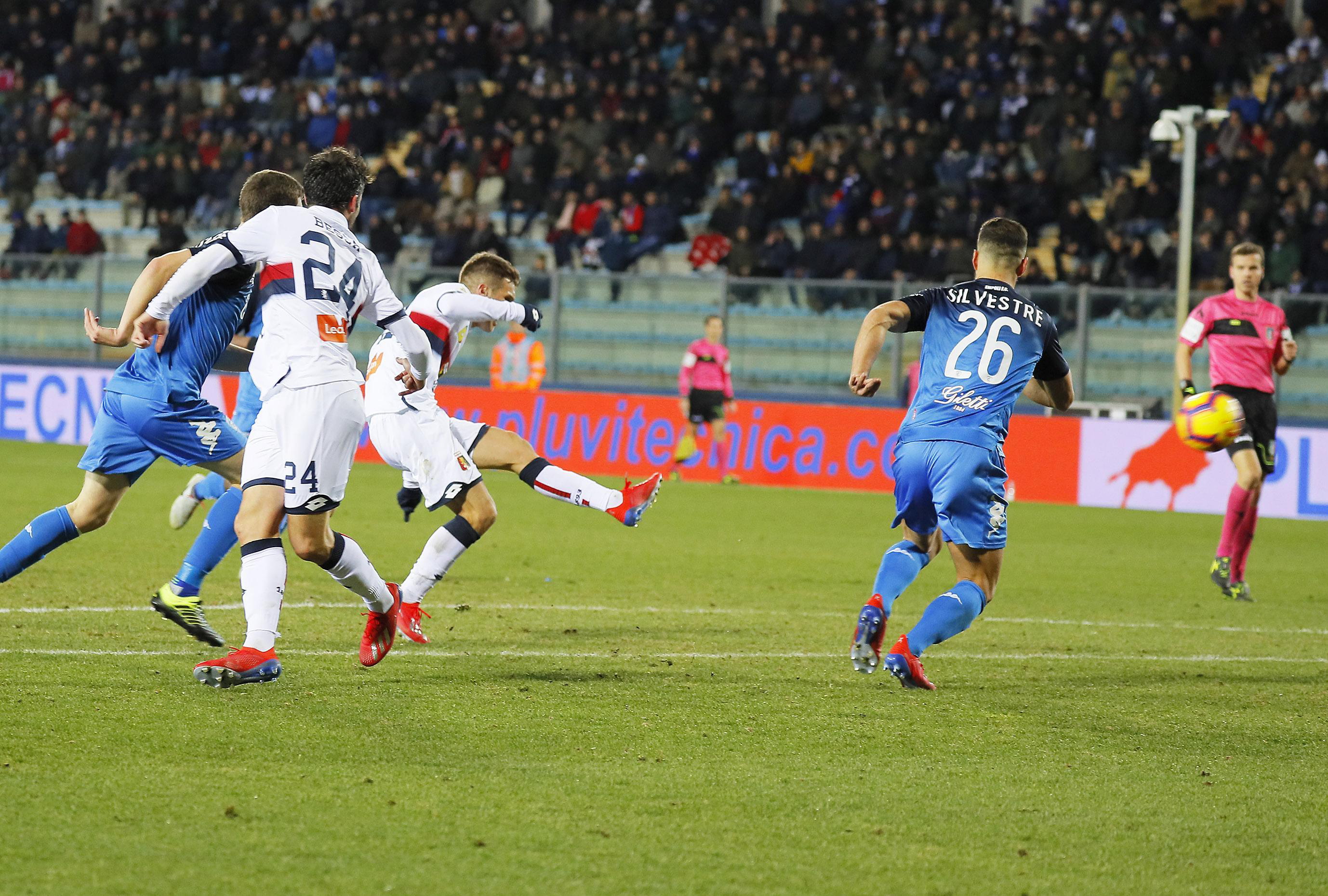 关于热那亚球员分享在训练场上的心得的信息