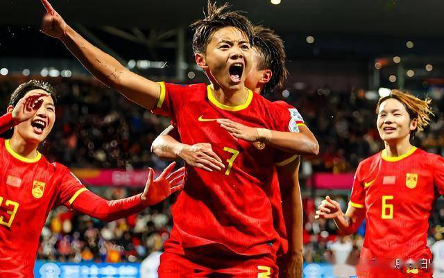 击究竟女足反击，雄心勃勃再征的简单介绍