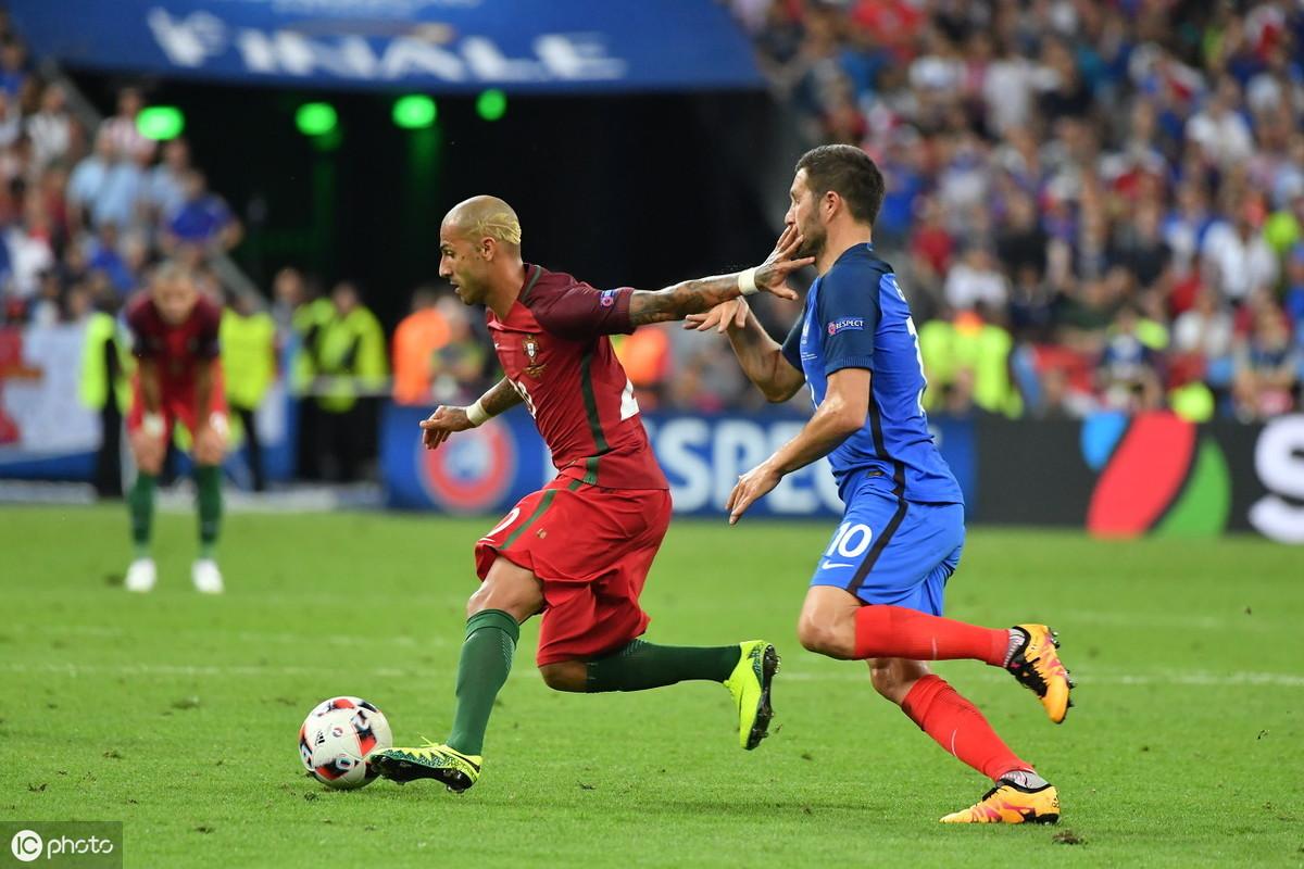 塞尔维亚主场失球,门将巴蒂斯失误再犯 塞尔维亚主场失球,门将巴蒂斯失误再犯