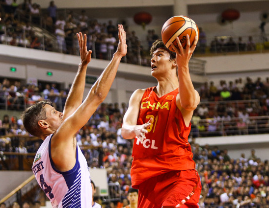 雷火电竞官网-进步有目共睹，新人球员表现亮眼