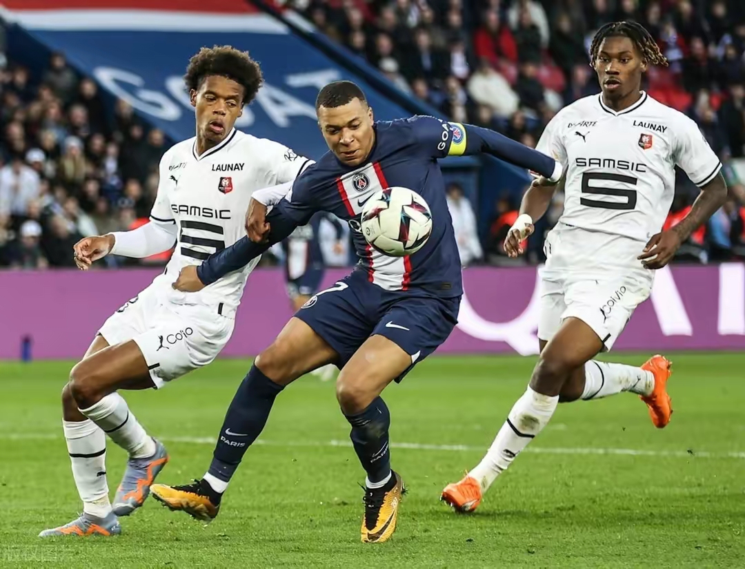 奥斯与雷恩主场战平,双方势均力敌期待下一轮的对决 奥斯与雷恩主场战平,双方势均力敌期待下一轮的对决