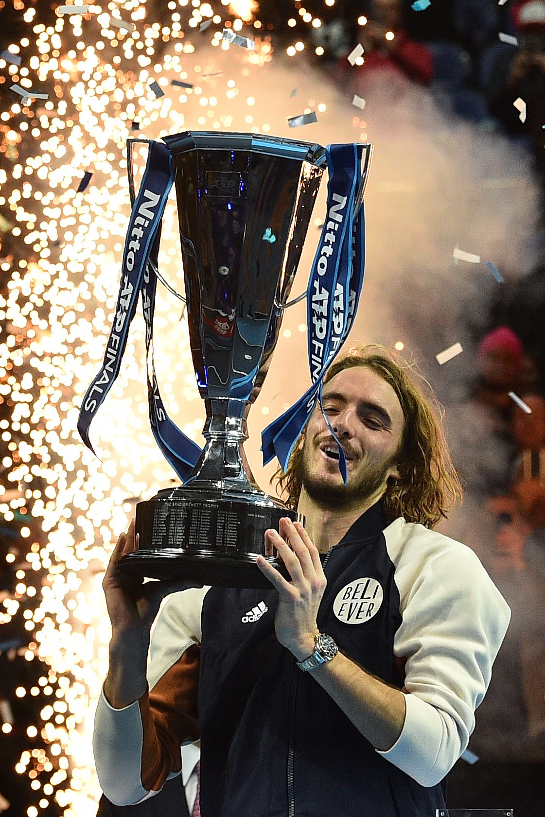 温网逆转年终总决赛,西西帕斯惊艳四座 温网逆转年终总决赛,西西帕斯惊艳四座