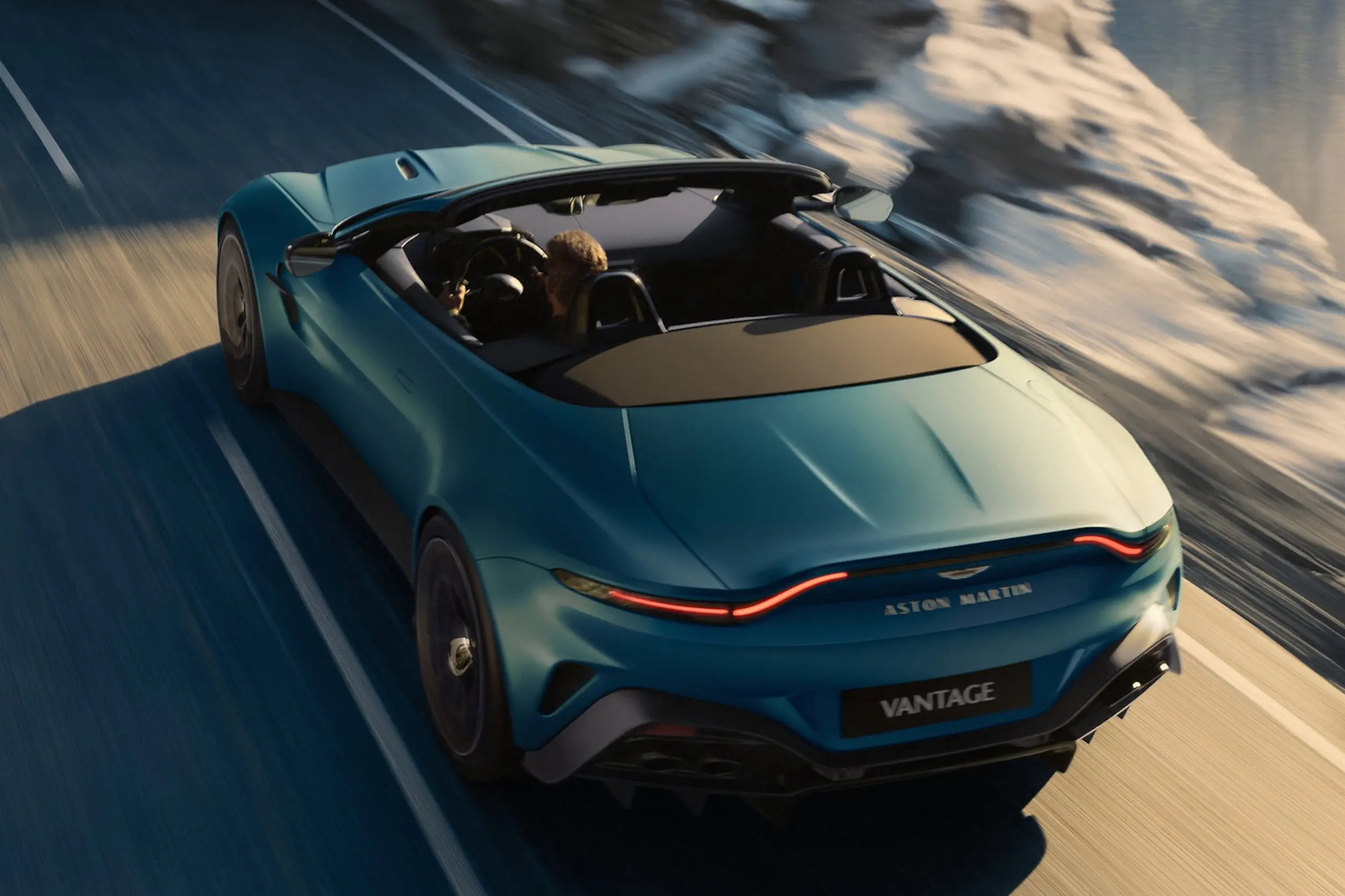 法拉利险胜阿斯顿马丁,诺里斯带队取胜 法拉利险胜阿斯顿马丁,诺里斯带队取胜