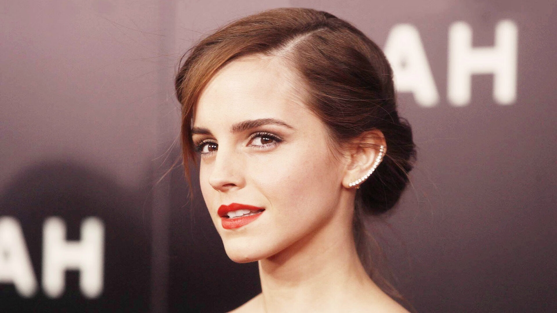 雷火电竞官网-主场革命，从伯纳乌南迁到苏亚雷斯定义德甲争冠夜