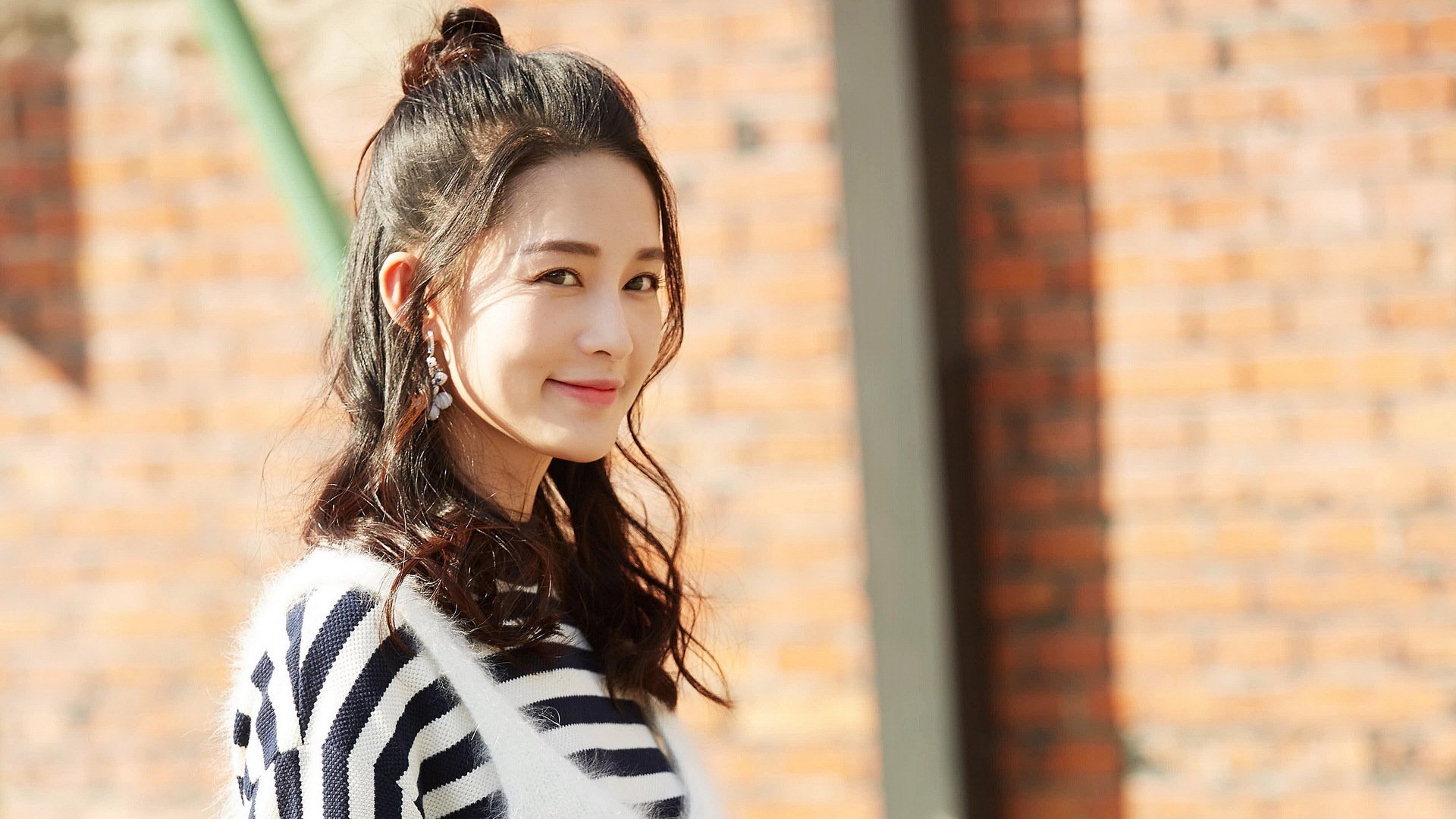 2026世界杯焦点战，当篮球架在绿茵场升起—太阳险胜深圳队启示录