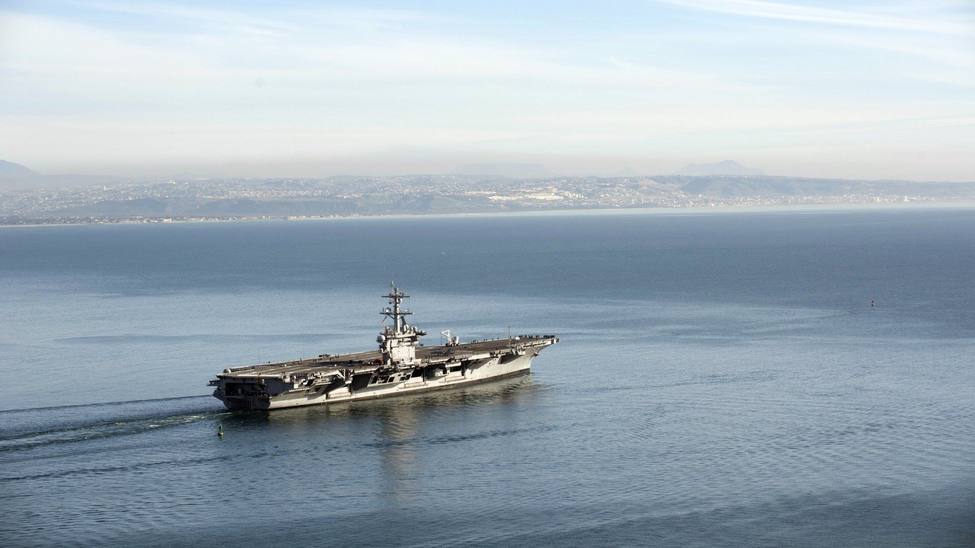 布克的影子，当F1街道赛的霓虹灯成为他唯一的对手